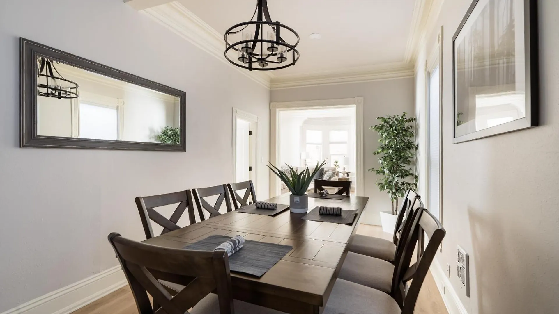Stay Portland - Luxurious Alphabet District Home - 99 Walk Score