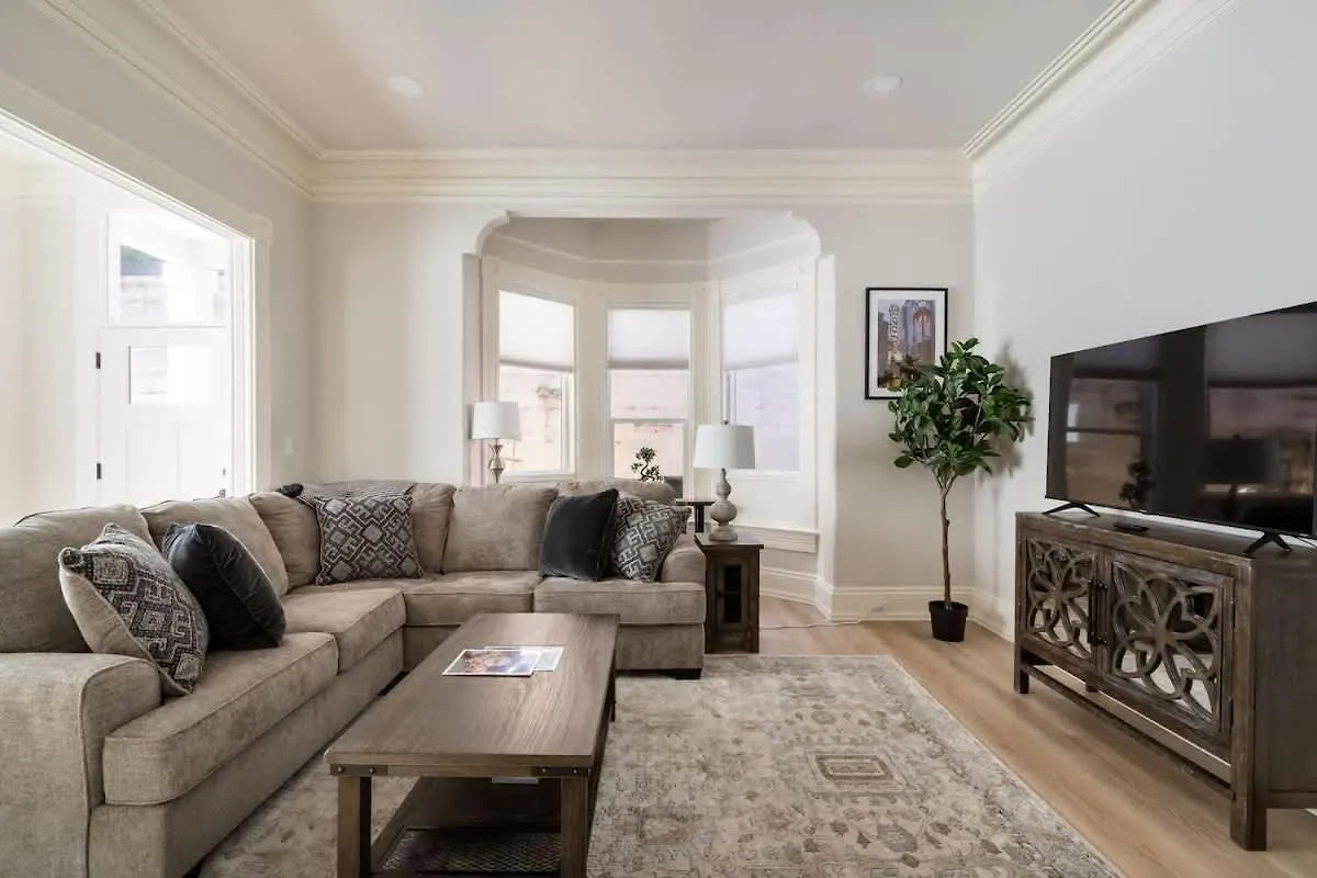 Stay Portland - Luxurious Alphabet District Home - 99 Walk Score 0*,