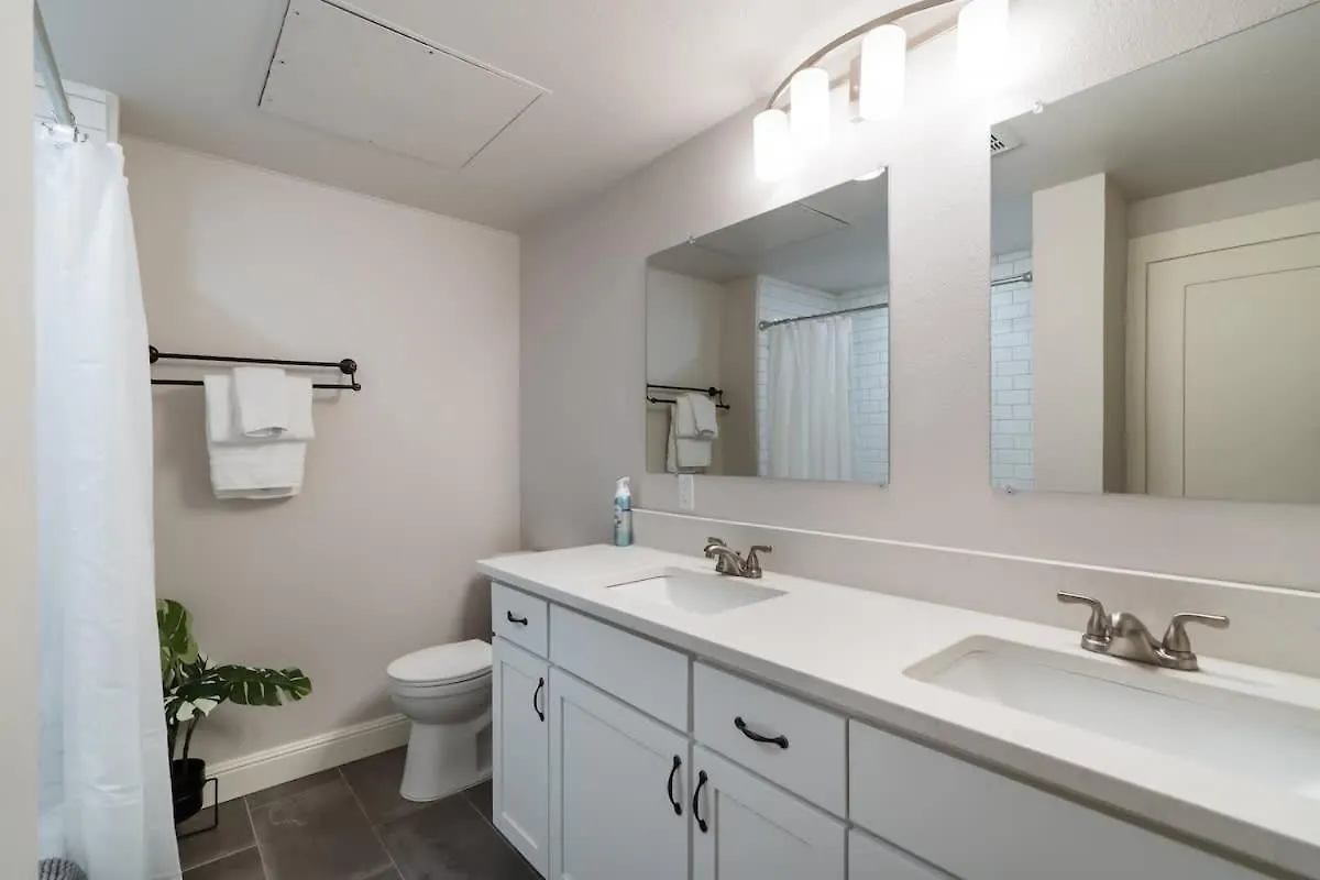 Ferienhaus Stay Portland - Luxurious Alphabet District Home - 99 Walk Score