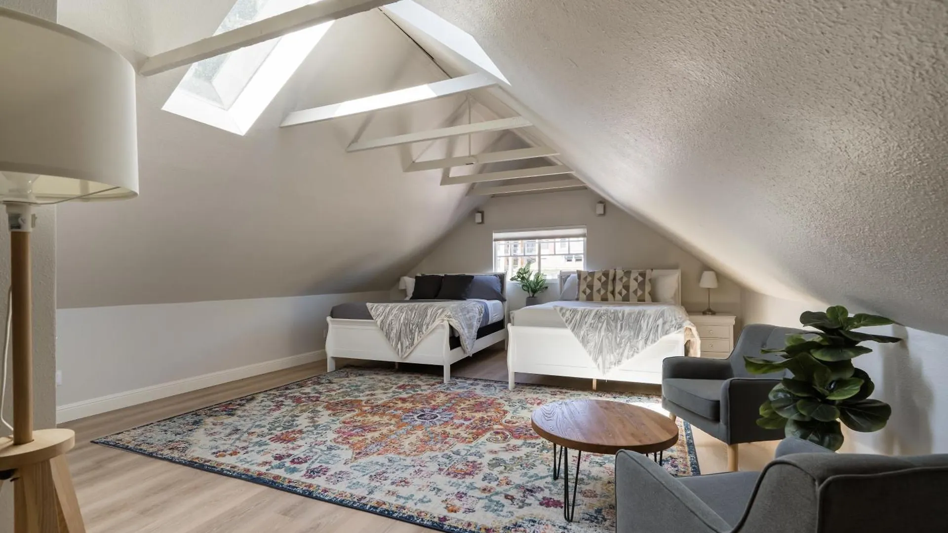 Stay Portland - Luxurious Alphabet District Home - 99 Walk Score 0*,