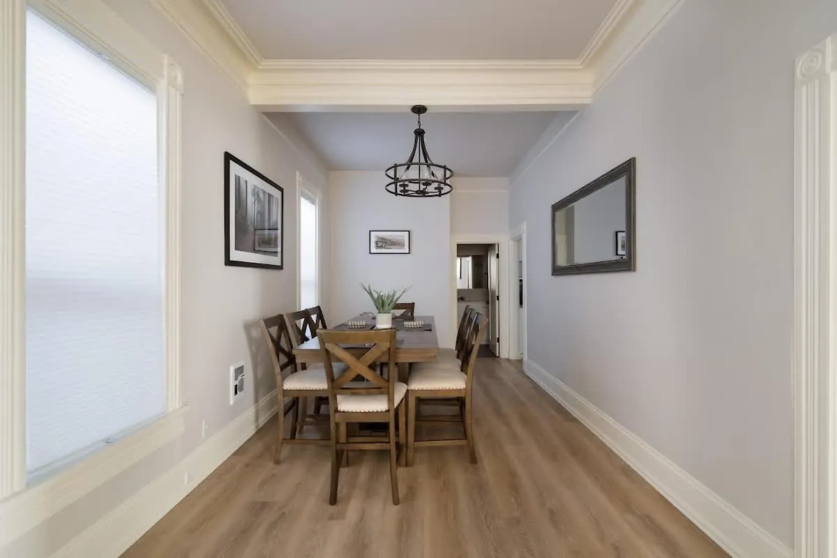 Semesterbostad Stay Portland - Luxurious Alphabet District Home - 99 Walk Score